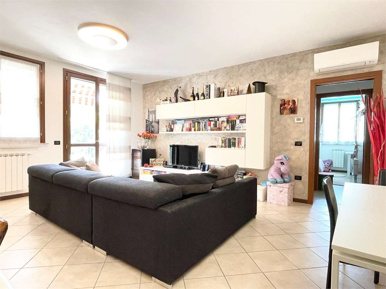 APPARTAMENTO CON 3 CAMERE 