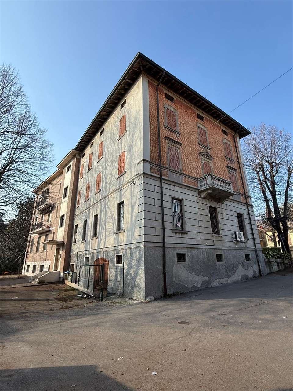 Complesso residenziale da riqualificare