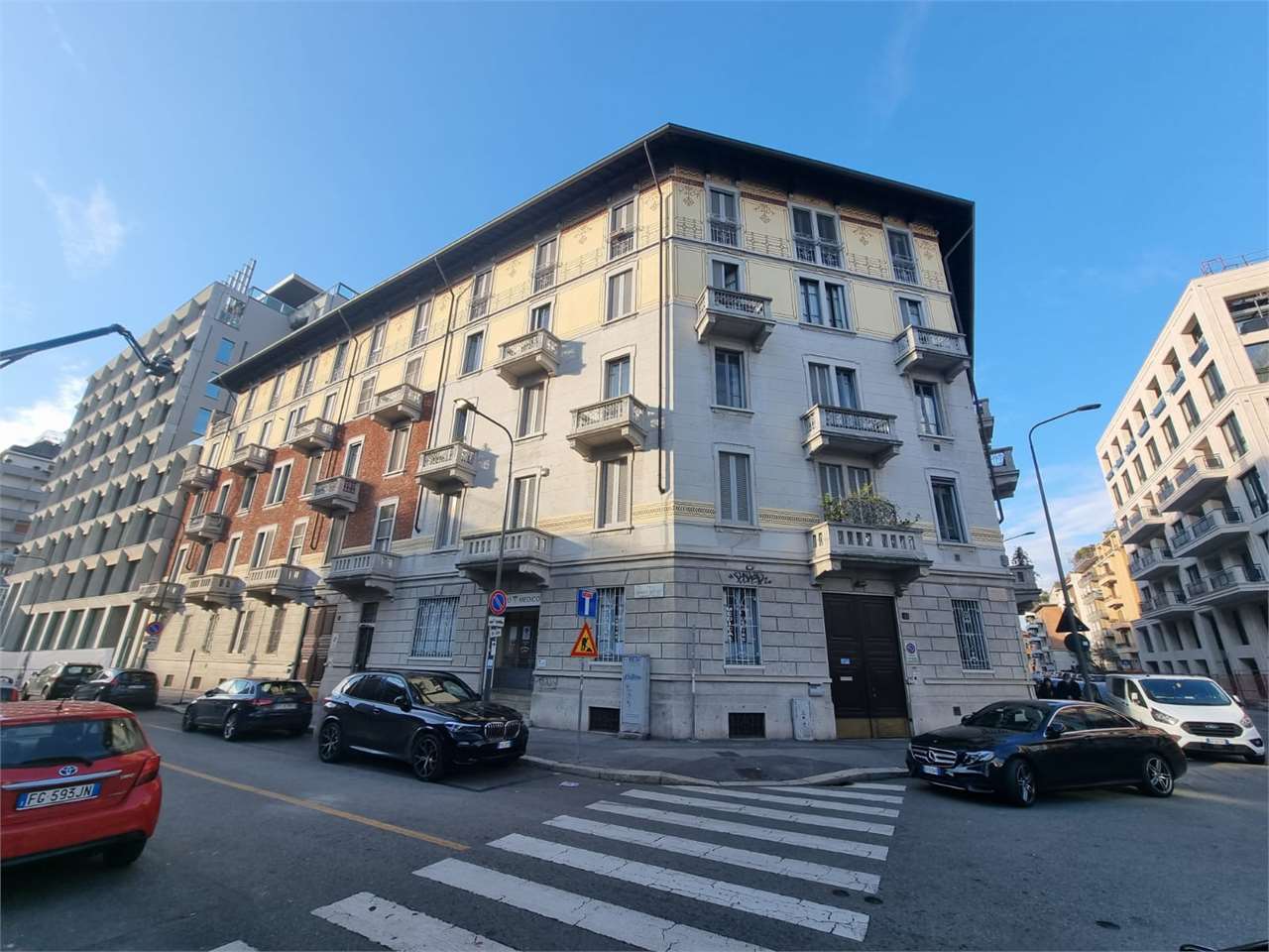 Vendita Trilocale Appartamento Milano via costanza 19 486511