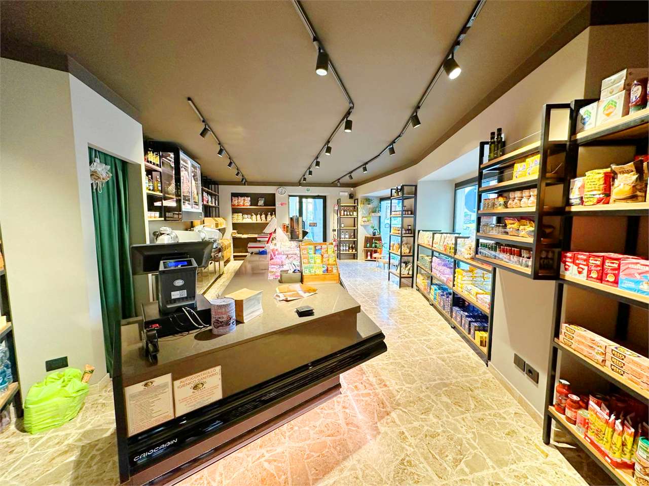 Negozio in vendita a Montecchia Di Crosara (VR)