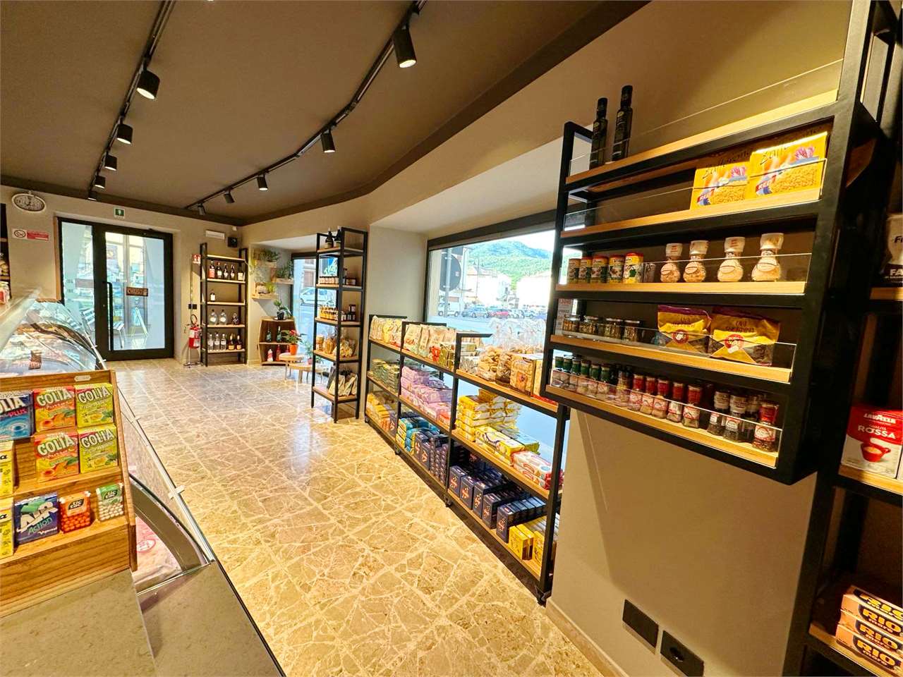 Negozio in vendita a Montecchia Di Crosara (VR)