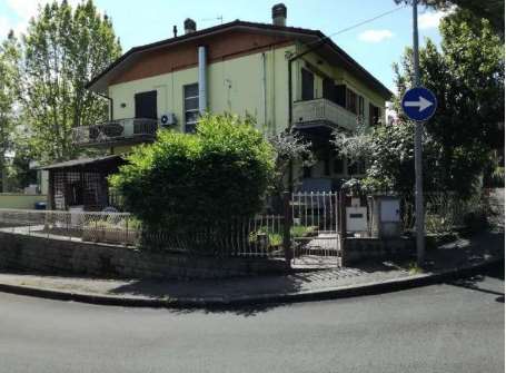 appartamento in Via Gioachino Rossini a Meldola