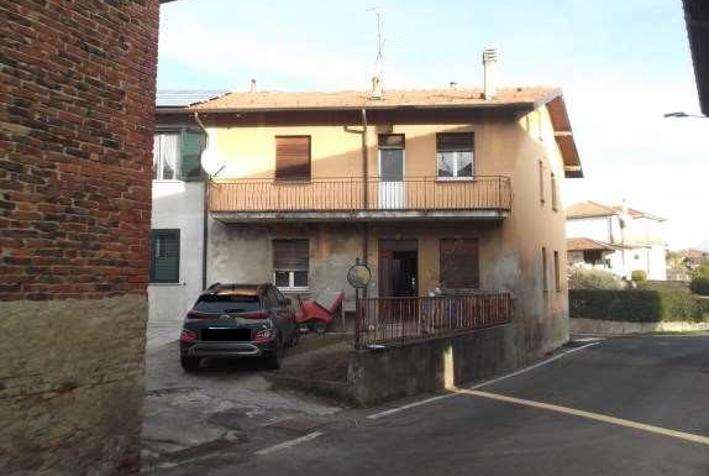 appartamento in Via Brughiere a Beregazzo con Figliaro