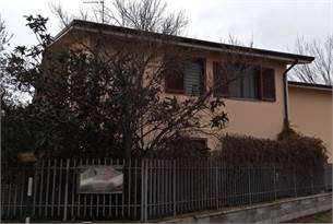 appartamento in Frazione Novedo, Via Garibaldi a Giussago