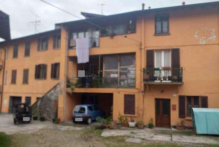 appartamento in Via Giuseppe Mazzini a Caravate