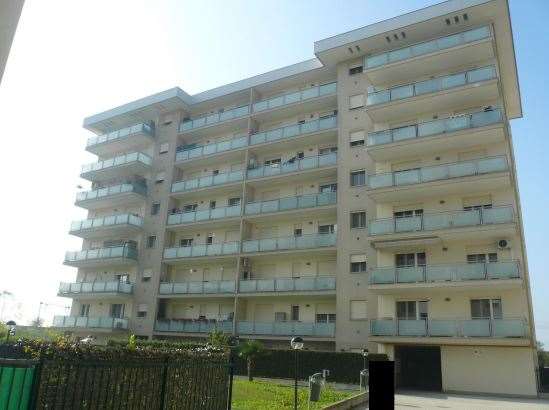 appartamento in Via Papa Giovanni XXIII a San Giuliano Milanese