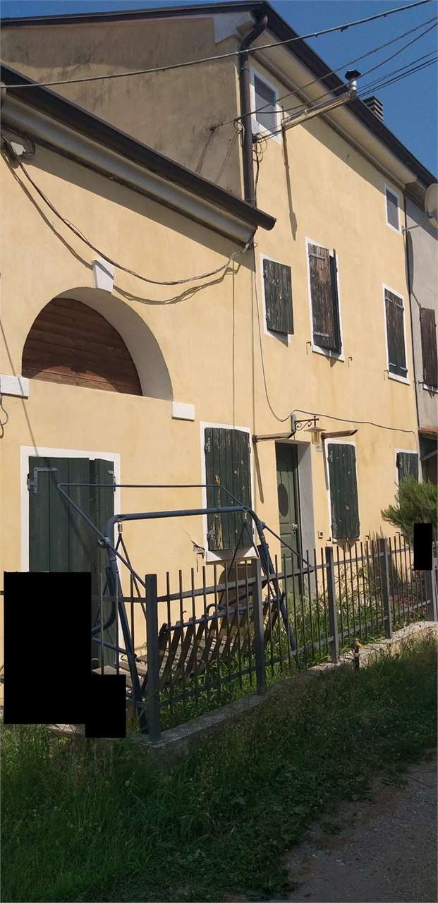 appartamento in Via Antonio De Poli a Polesella