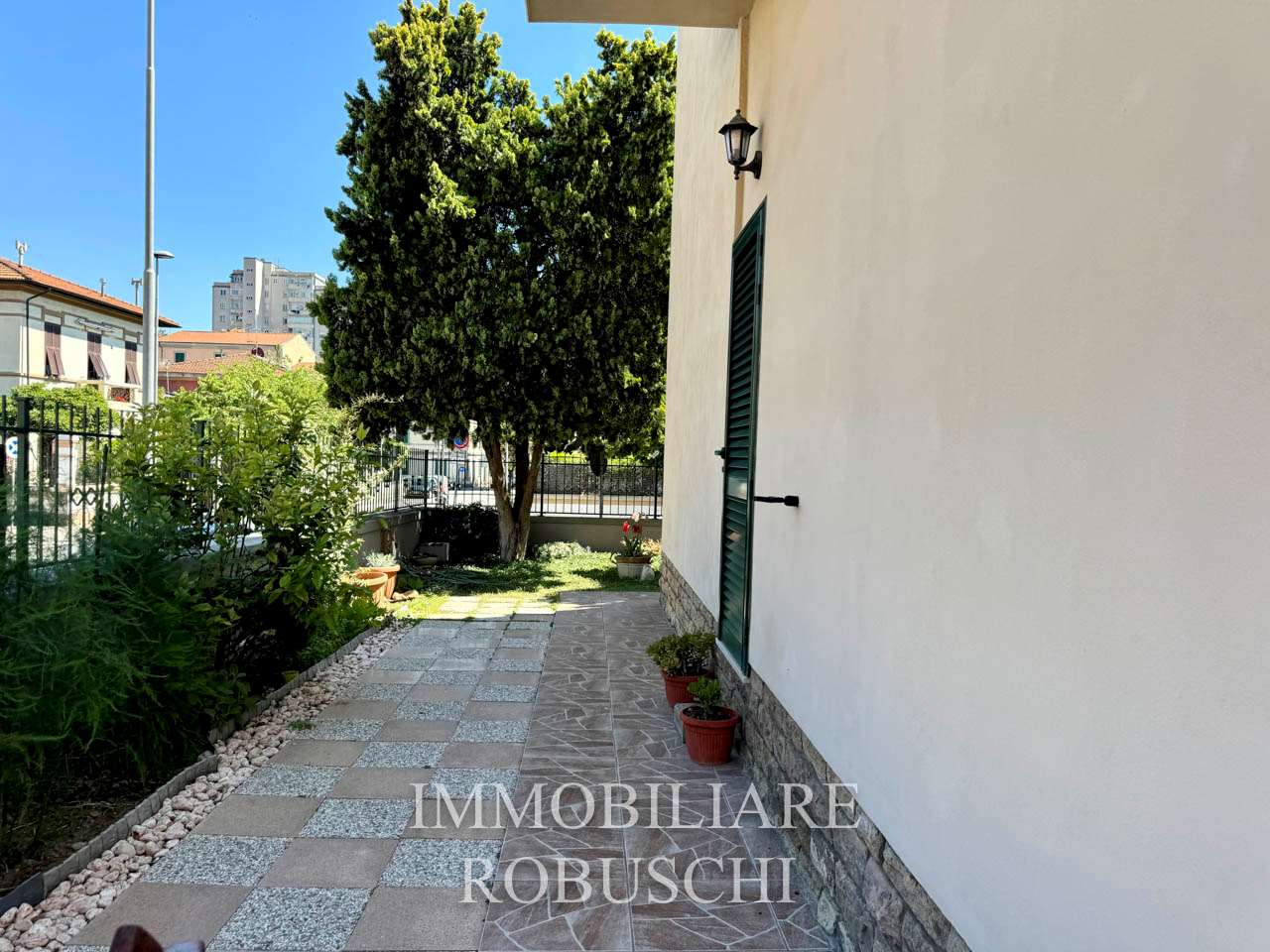 Image Not Found!