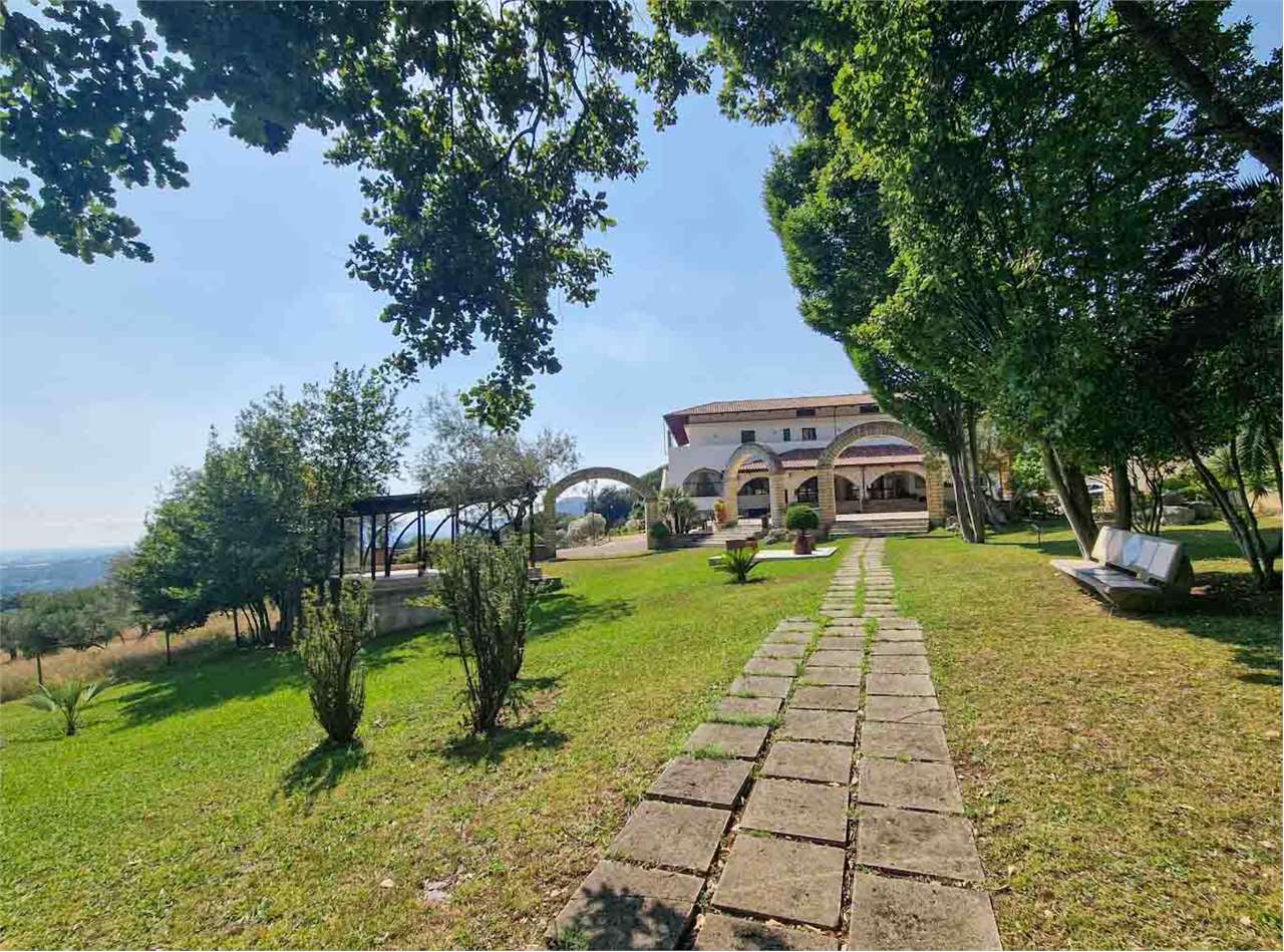 Azienda agricola in vendita a Giano Vetusto (CE)