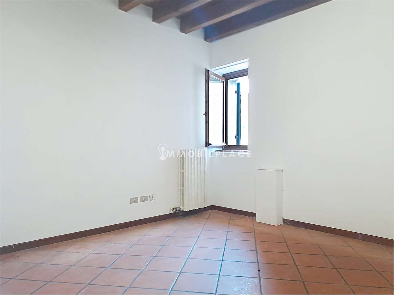 https://img.miogest.com/26336/8/imm_81684-20260509165224-1280-.jpg