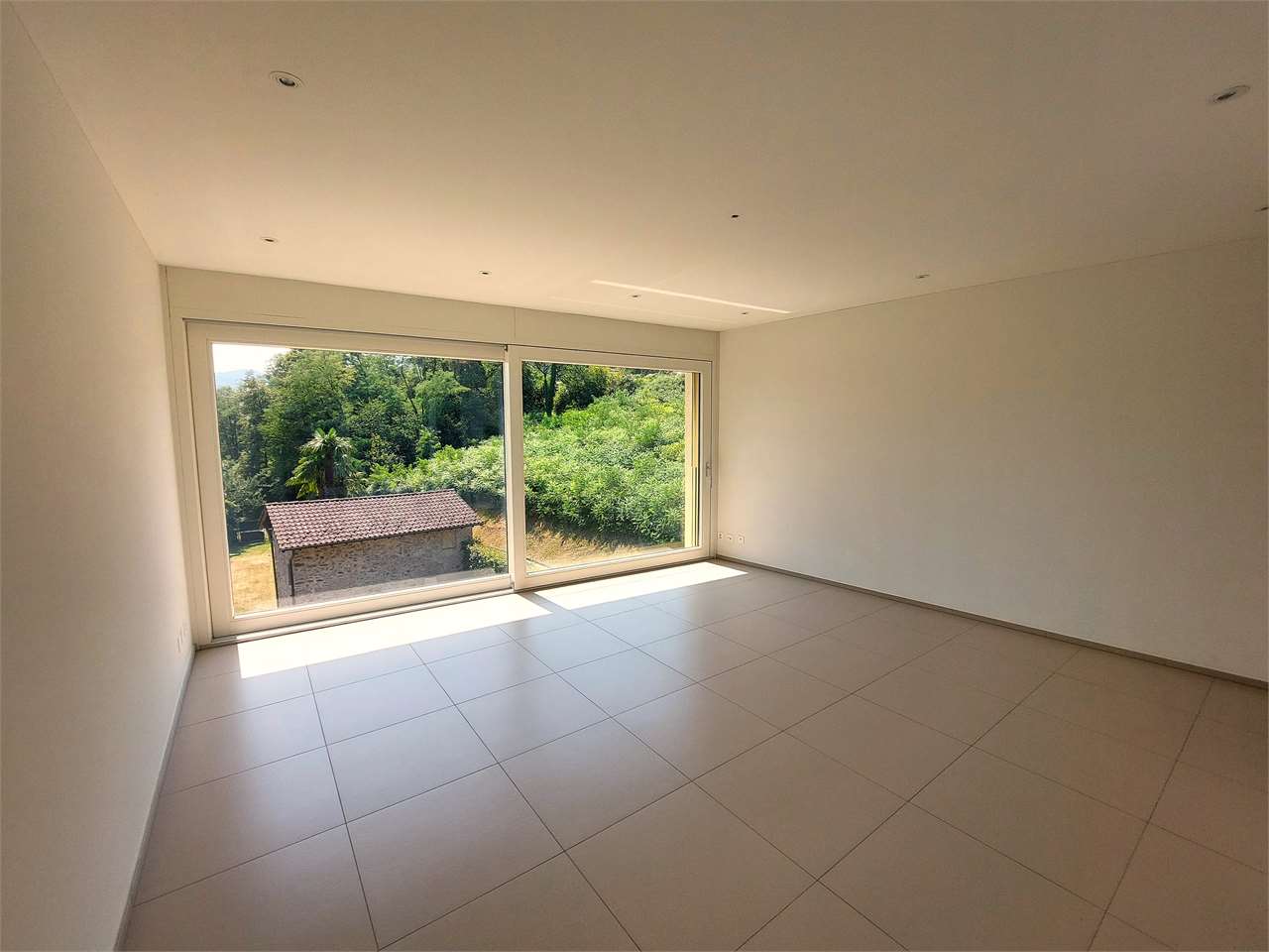 Affitto 2.5 locali in Collina d'Oro