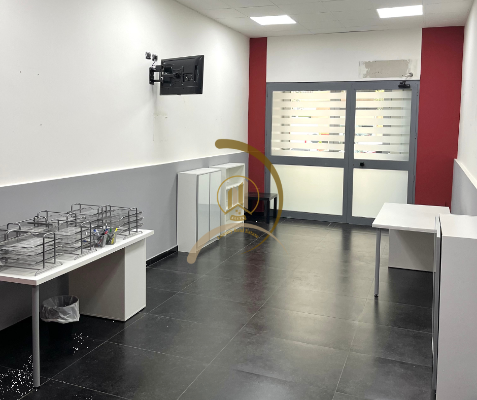 Negozio in affitto a Andria (BT)