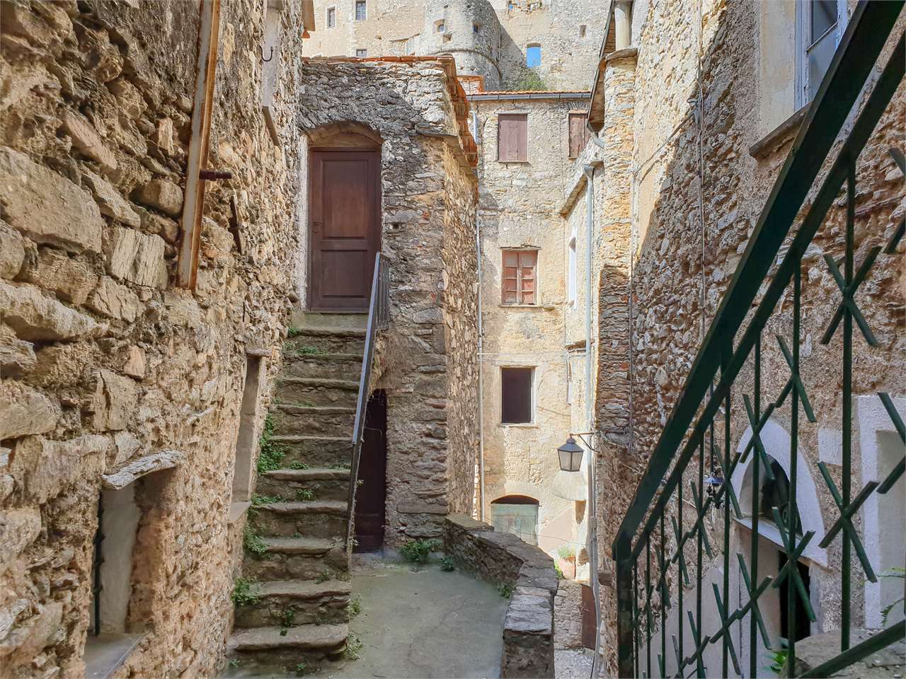Vendita Rustico o Casale in V a Castelvecchio di Rocca Barbena