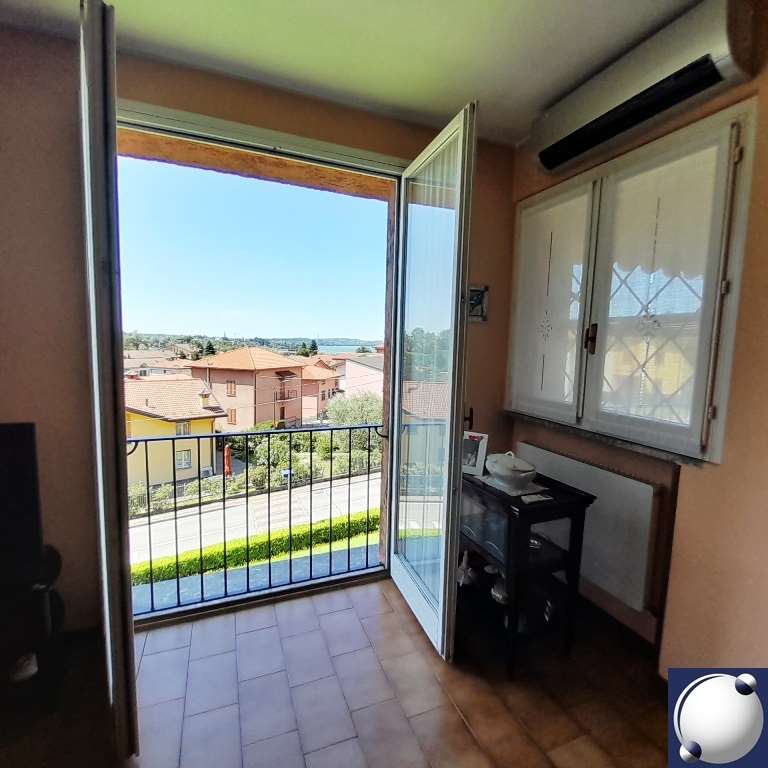 Appartamento in vendita a Cesana Brianza (LC)