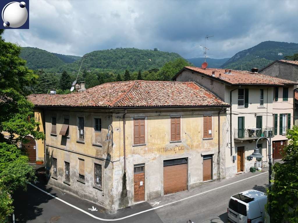 Erba Vendita Rustico/Casale