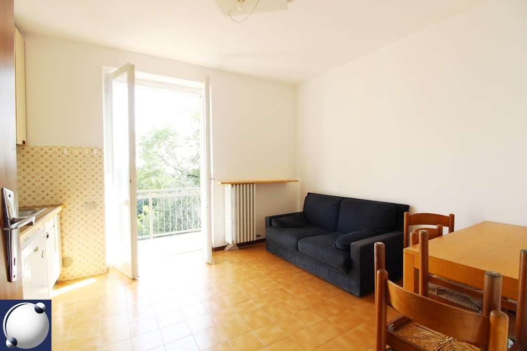 Appartamento in vendita a Crevenna, Erba (CO)