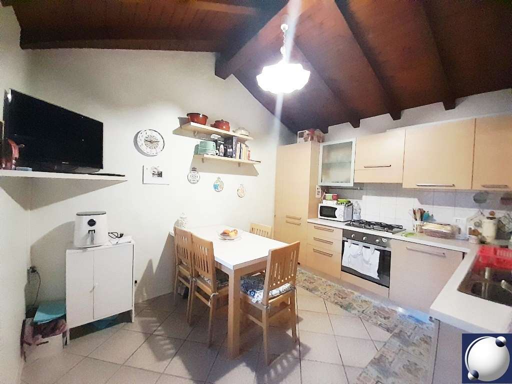 Appartamento in vendita a Ponte Lambro (CO)