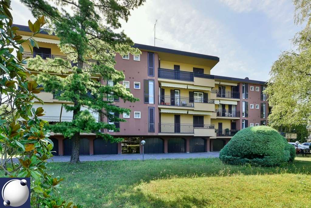 VENDITE Appartamento a Erba – foto 1