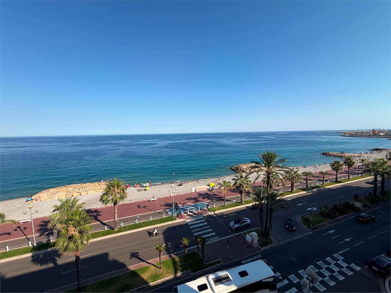 NIZZA – PROMENADE DES ANGLAIS – SPLENDIDO MONOLOCALE FRONTE MARE