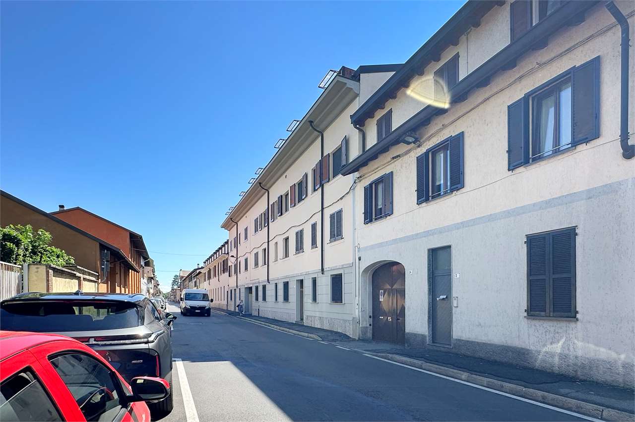 Bilocale in zona stazione — Lissone