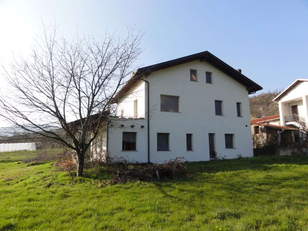 Casa indipendente in vendita a Spigno Monferrato (AL)
