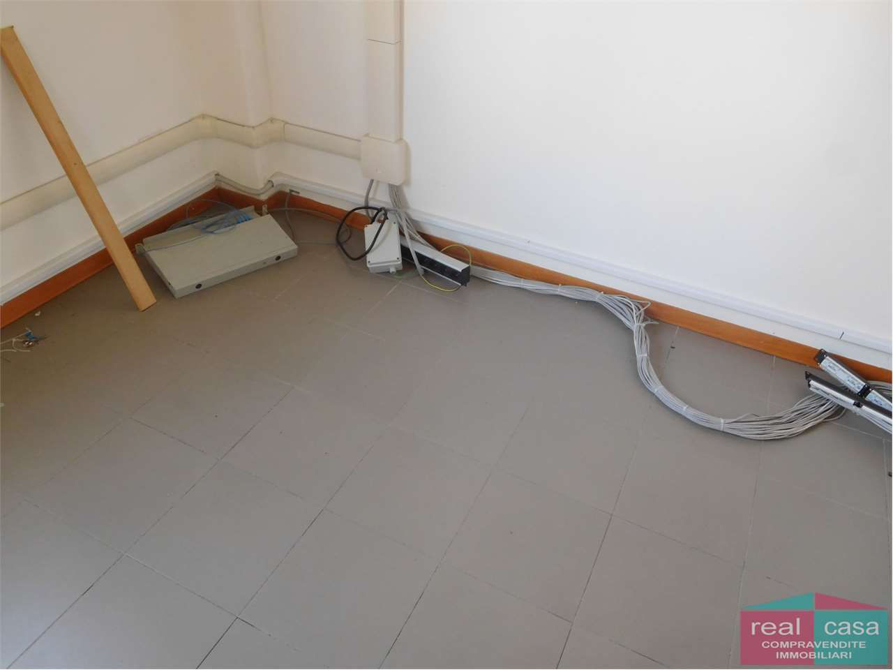 Ufficio in affitto a Modena (MO)