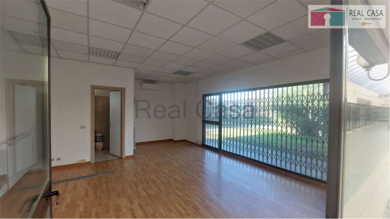 Modena Affitto Negozio