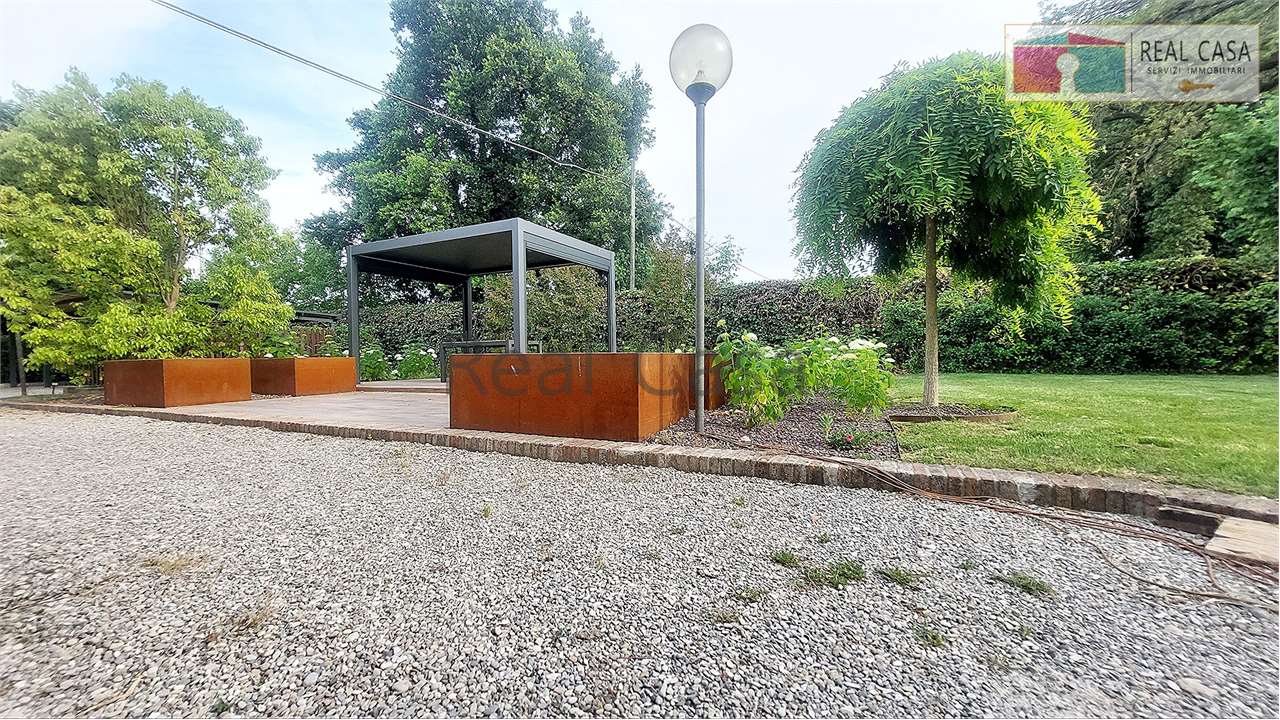 Formigine Affitto Villa Bifamiliare