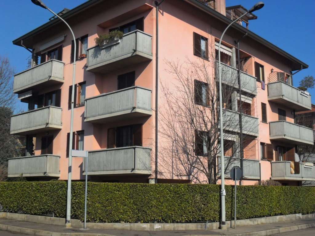Vendita Bilocale Appartamento Legnano Via Plinio 30 483174