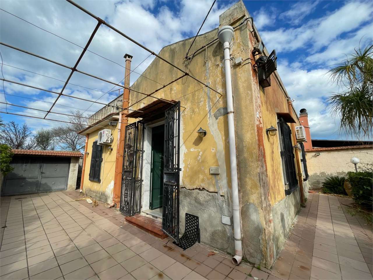 Fotografia Villa singola piccola 2