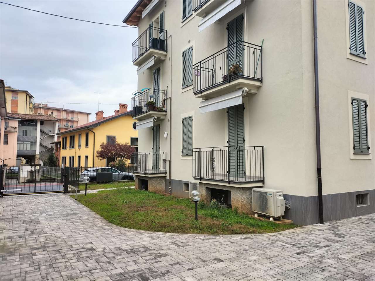 immagine annuncio 1 di 15