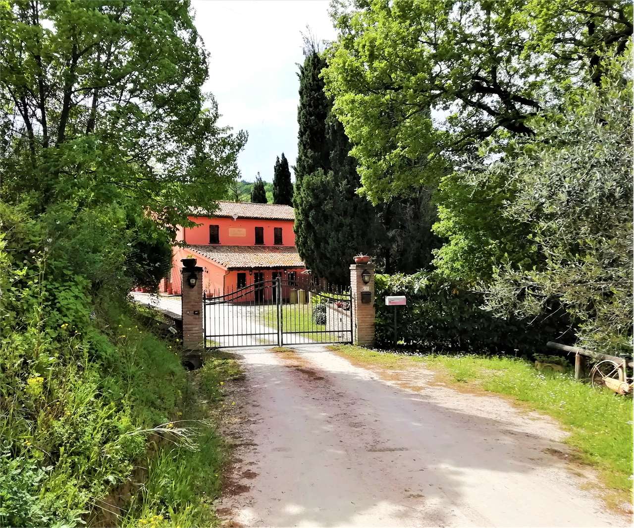 Rustico/Casale in Vendita a Pesaro Urbino