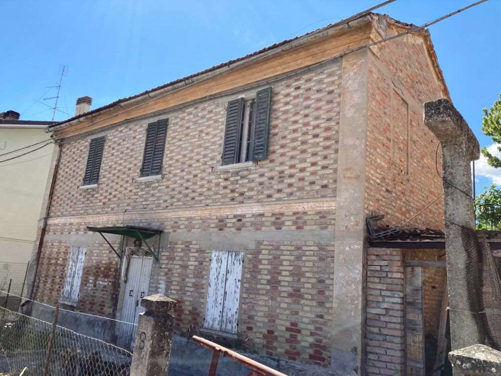 Casa indipendente in vendita a Vallefoglia (PU)