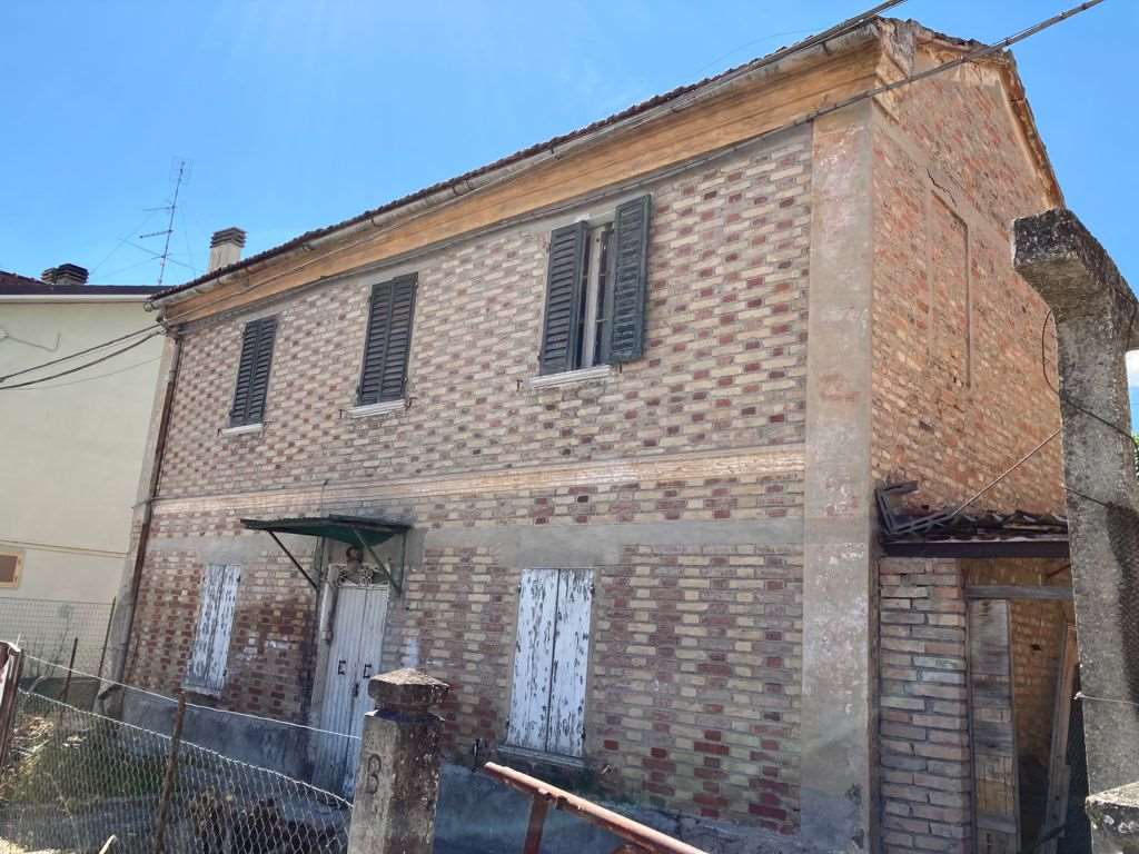 Casa indipendente in vendita a Vallefoglia (PU)