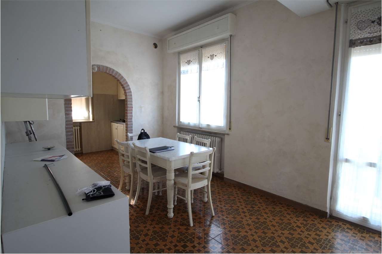 Casa indipendente in Vendita a Pesaro Urbino