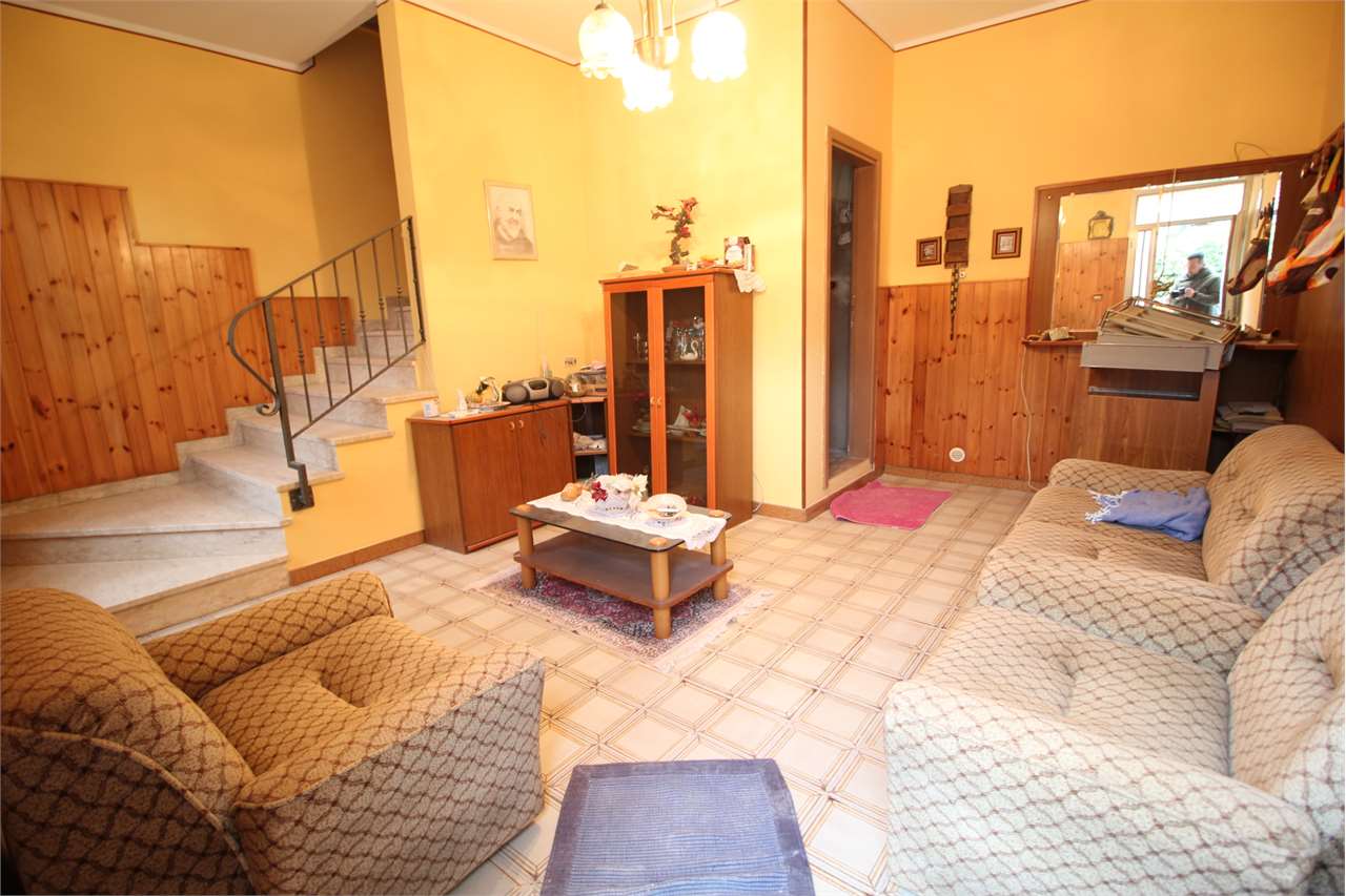 Casa indipendente in vendita a Montegridolfo (RN)