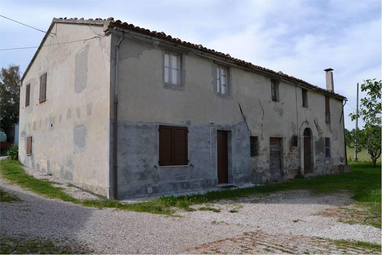 Rustico in vendita a Cartoceto (PU)