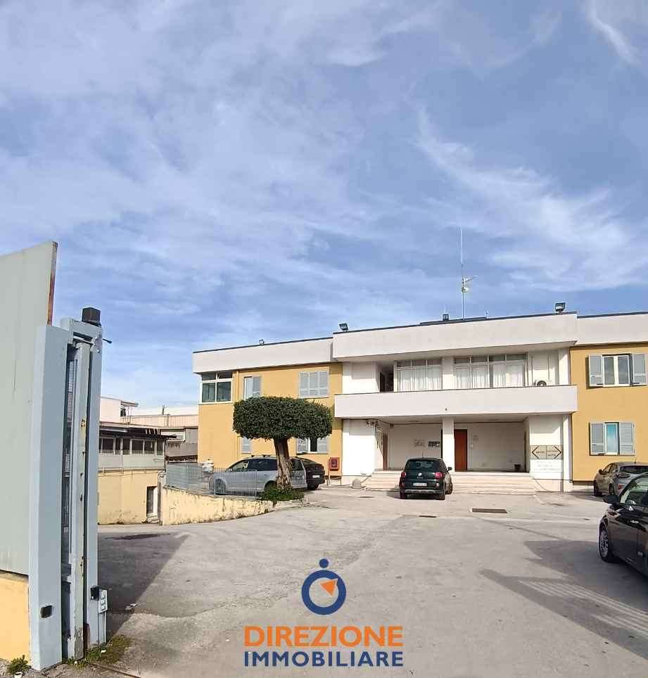 Carinaro Affitto Capannone