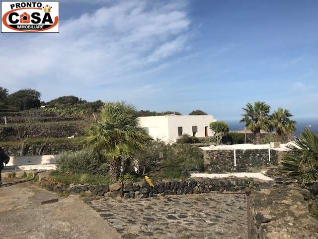 Vendita Casa singola in V a Pantelleria