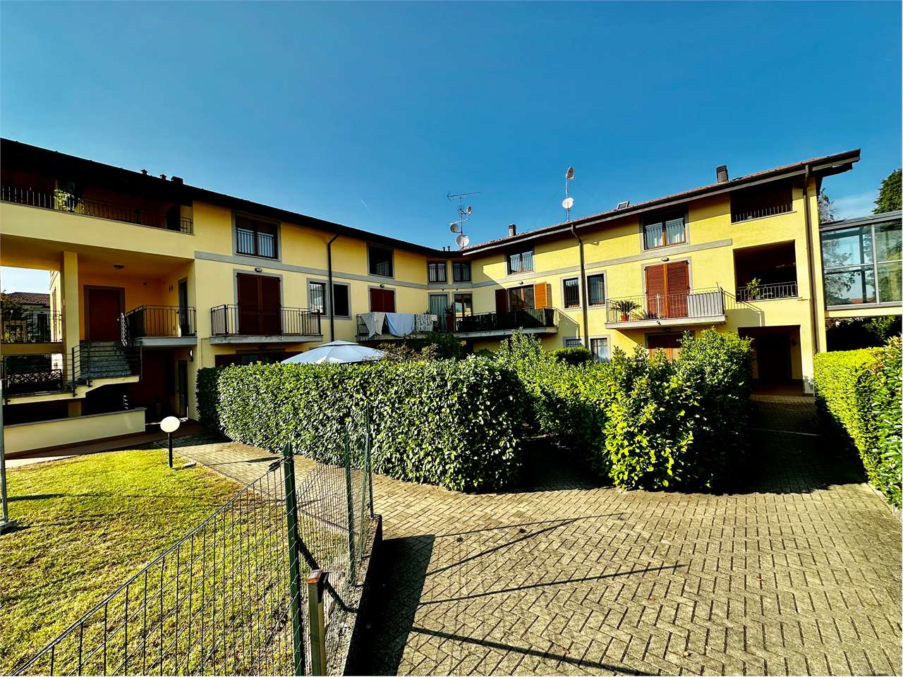Vendita Trilocale Appartamento Vergiate Via Pietro Mascagni  471208