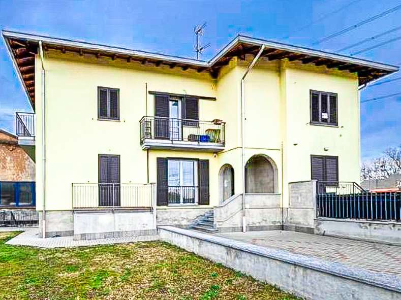 Vendita Trilocale Appartamento Castelletto sopra Ticino via sivo  476739