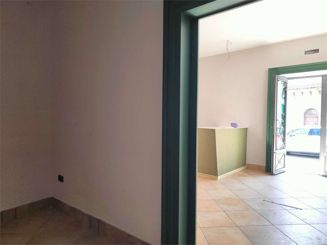 Negozio in affitto a Nicolosi (CT)