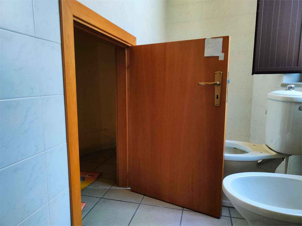 Negozio in affitto a Nicolosi (CT)