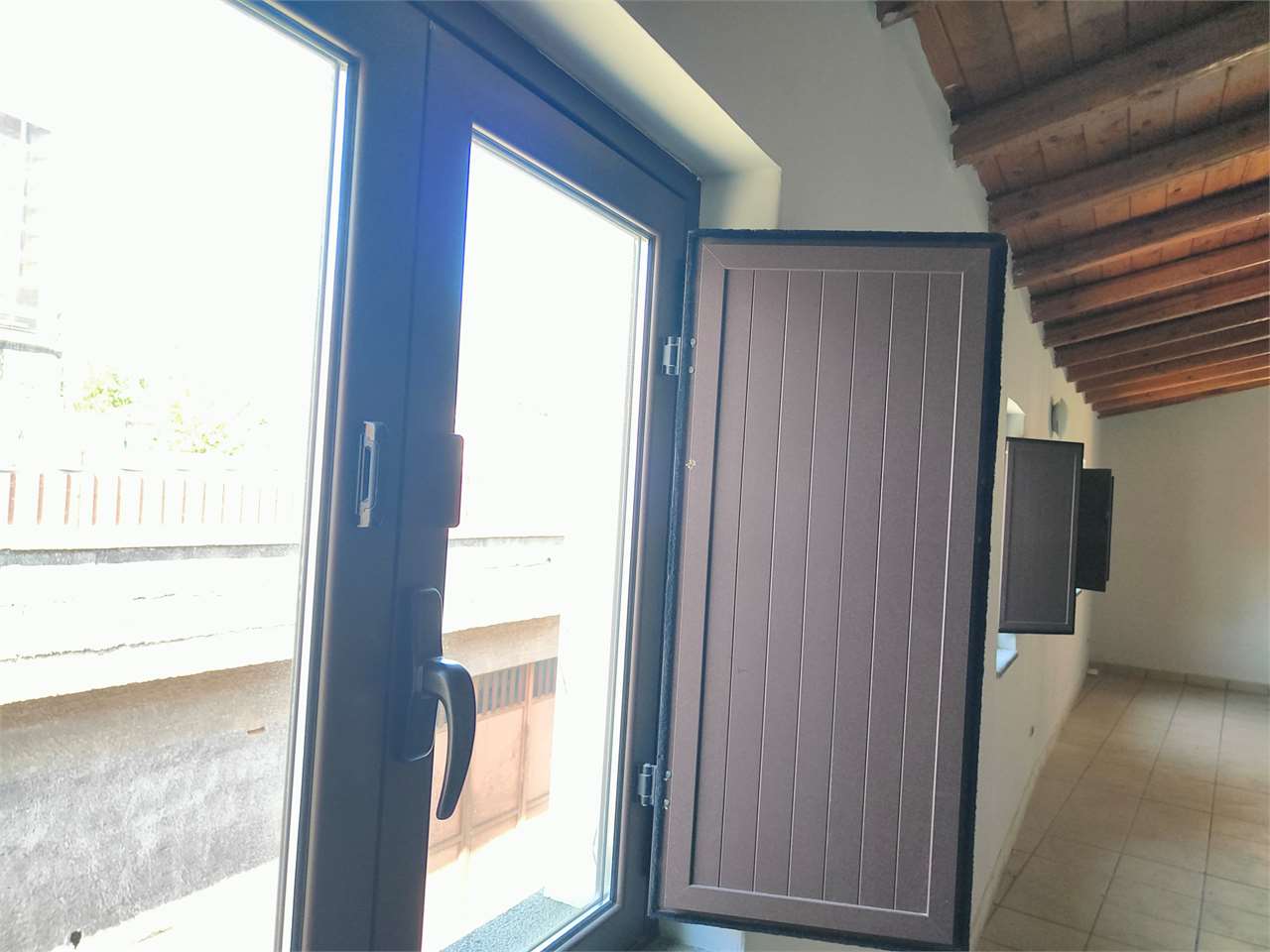 Negozio in affitto a Nicolosi (CT)