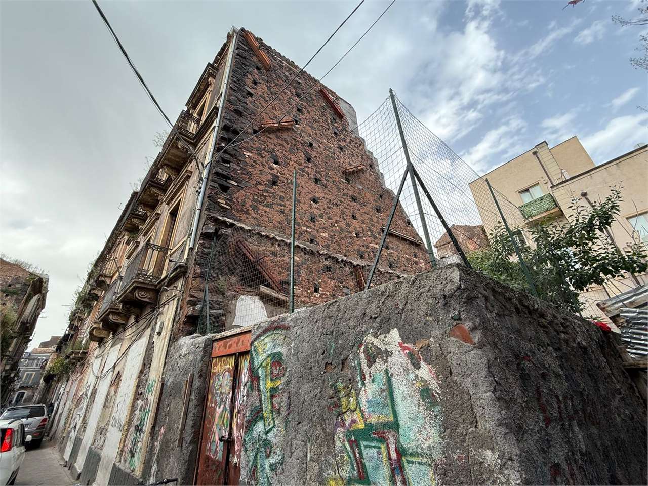Palazzo in vendita a Catania (CT)