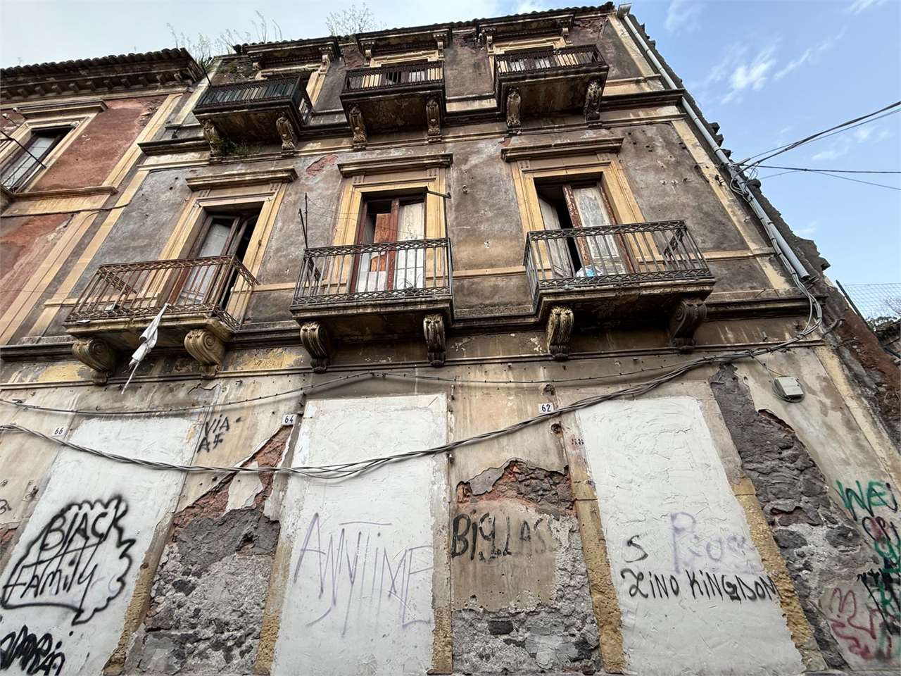 Palazzo in vendita a Catania (CT)
