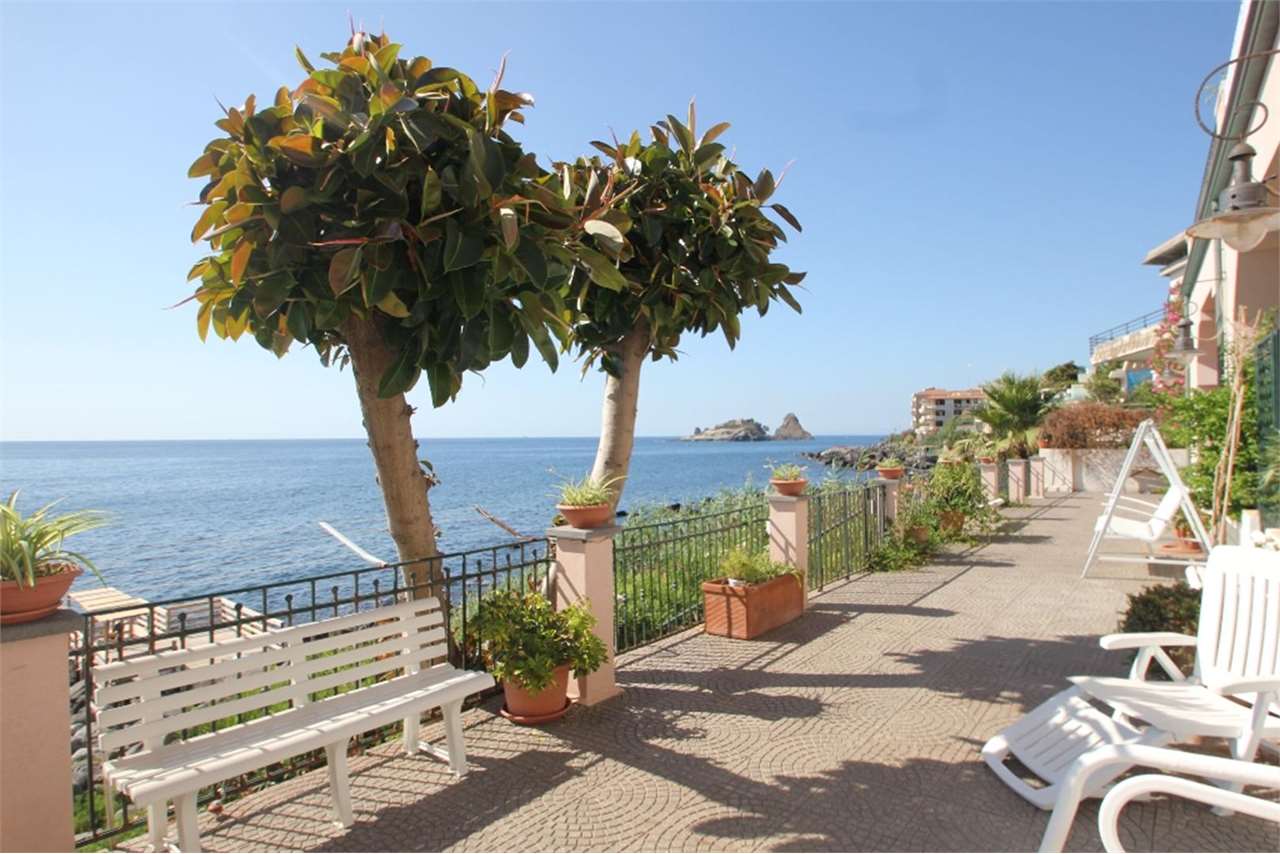 Appartamento in affitto a Aci Castello (CT)
