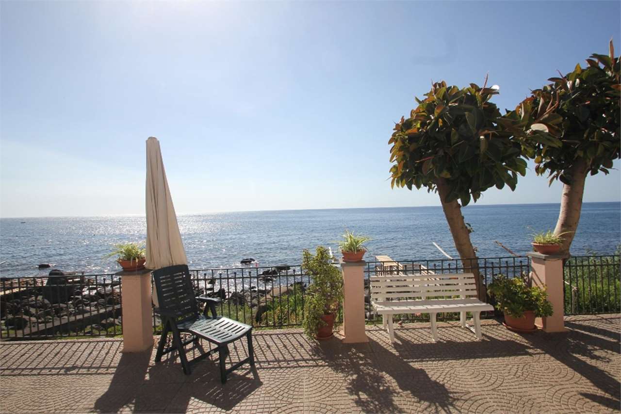 Appartamento in affitto a Aci Castello (CT)