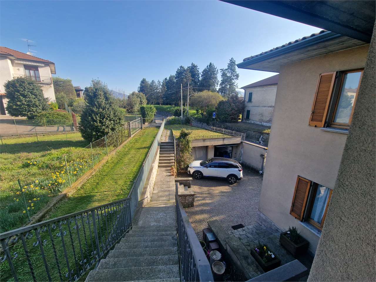Villetta in vendita a Travedona-monate (VA)
