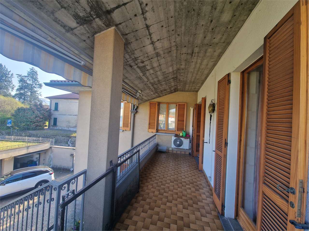 Villetta in vendita a Travedona-monate (VA)